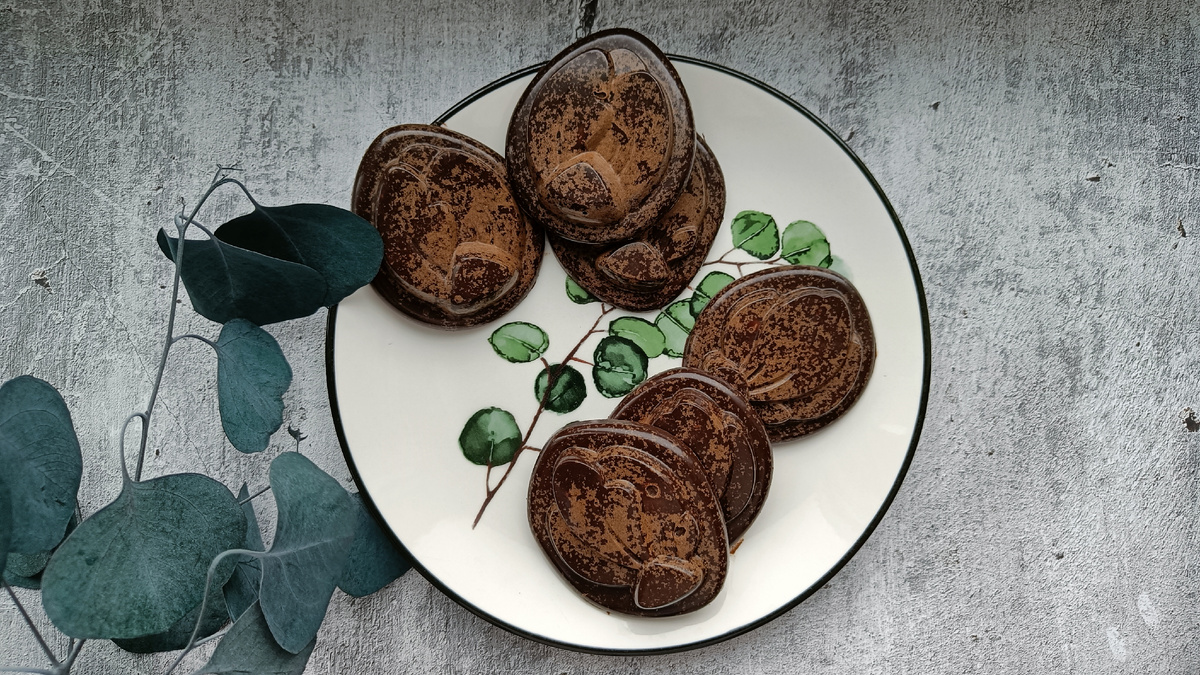 Мраморный шоколад из кэроба: идеальный десерт с кокосом и курагой