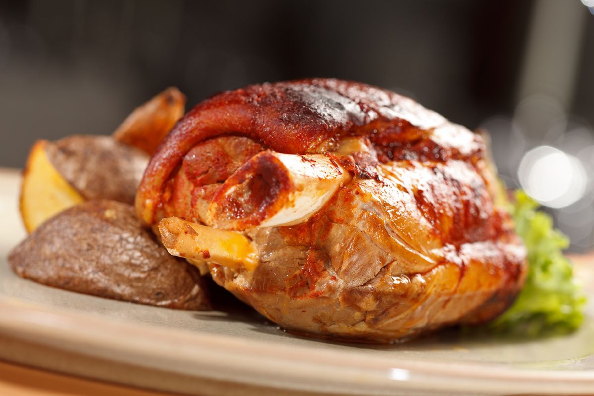 Запеченная индейка с картошкой — идеальное блюдо для всей семьи