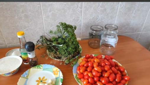 Помидоры черри на зиму: сохраним лето в банках