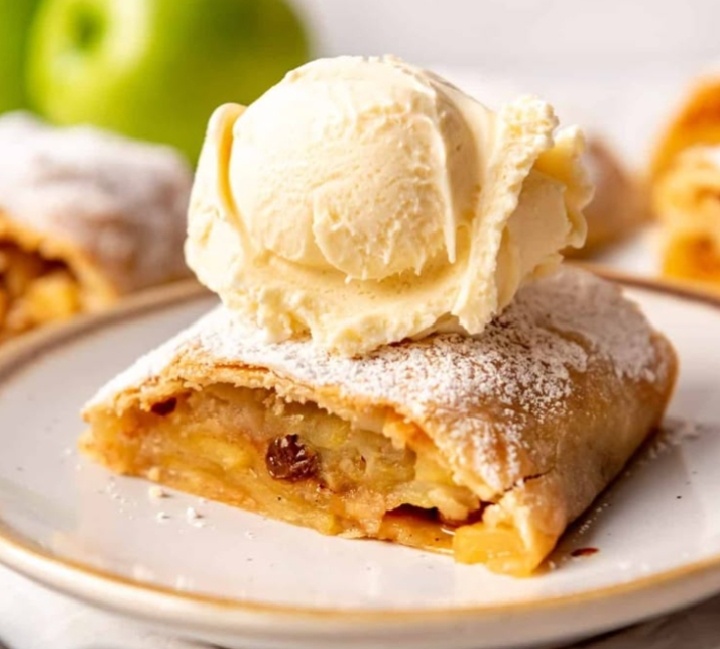 Волшебство осени: как приготовить домашний яблочный штрудель