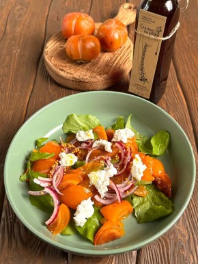 Осенний салат с хурмой и рикоттой: гениальная идея из комментариев