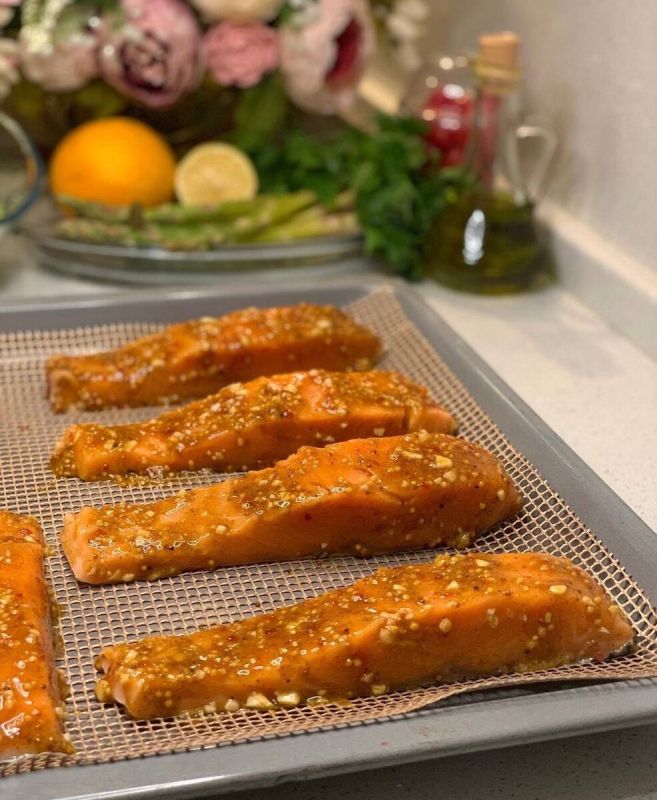 Ароматный лосось с хрустящей корочкой для особого случая