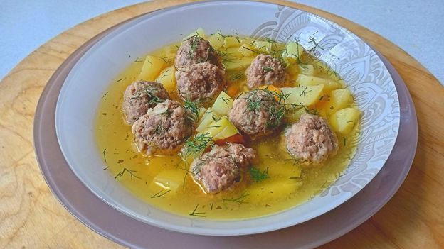 Суп с фрикадельками, который удивит даже гурмана