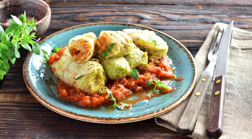 Как приготовить полезные голубцы из пекинской капусты с фасолью и булгуром