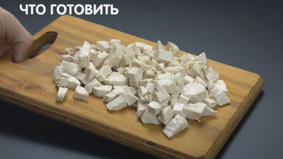 Простой салат с капустой и кукурузой — идеальное блюдо для ужина