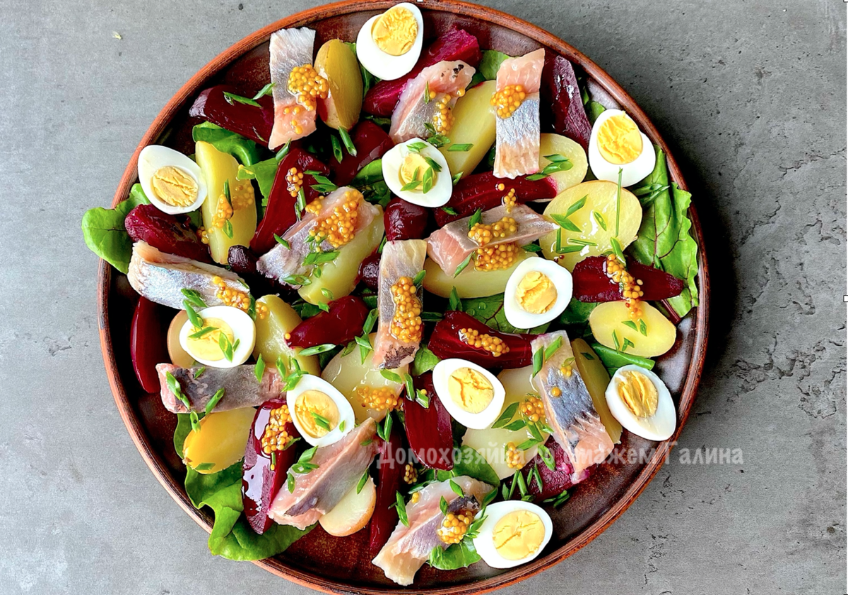 Праздничный салат-закуска из свежих овощей: простота и вкус в одной тарелке