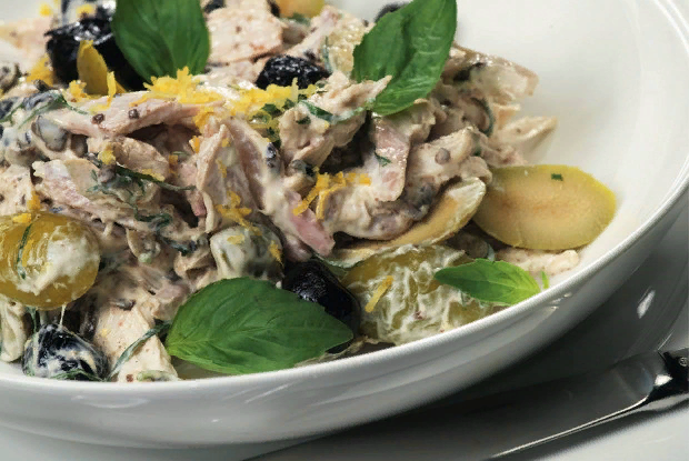 Неповторимый вкус холодной курицы с оливками и лимоном