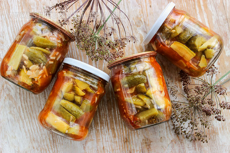 Невероятные маринованные огурцы с кабачками на зиму