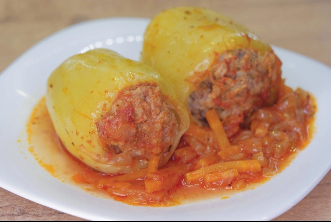 Нежные фаршированные перцы: от детства до современности