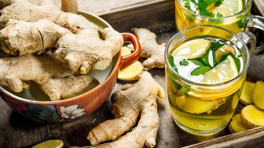 Как приготовить идеальный чай с медом, имбирем и лимоном: простой рецепт для уютного вечера