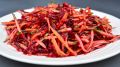 Салат из моркови и свеклы: вкусная порция витаминов за считанные минуты