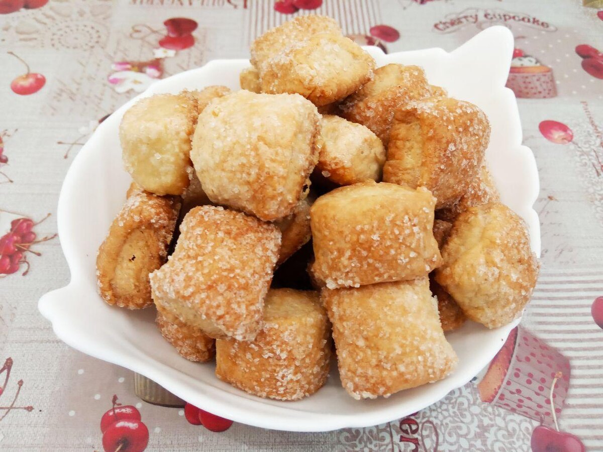 Нежное рассыпчатое печенье на сметане и сливочном масле