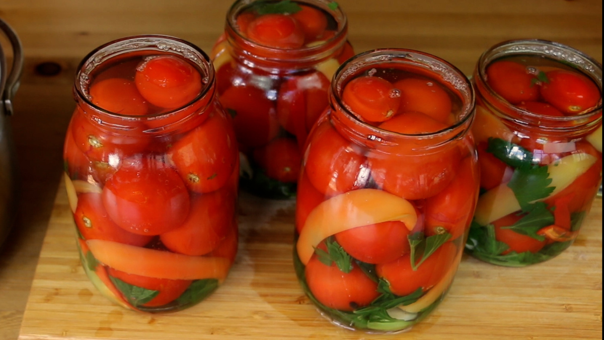 Заготовки на зиму: помидоры с сельдереем для здоровья и вкуса