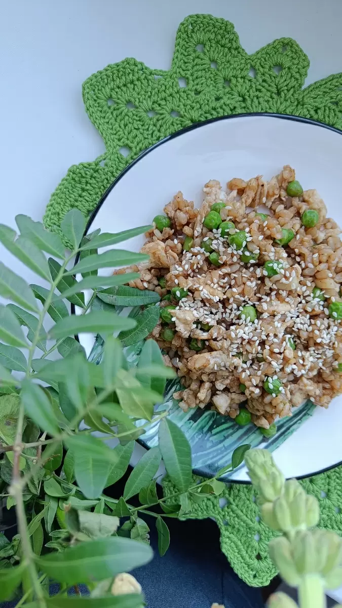 Жареный рис с яйцом: восточные вкусы на вашем столе