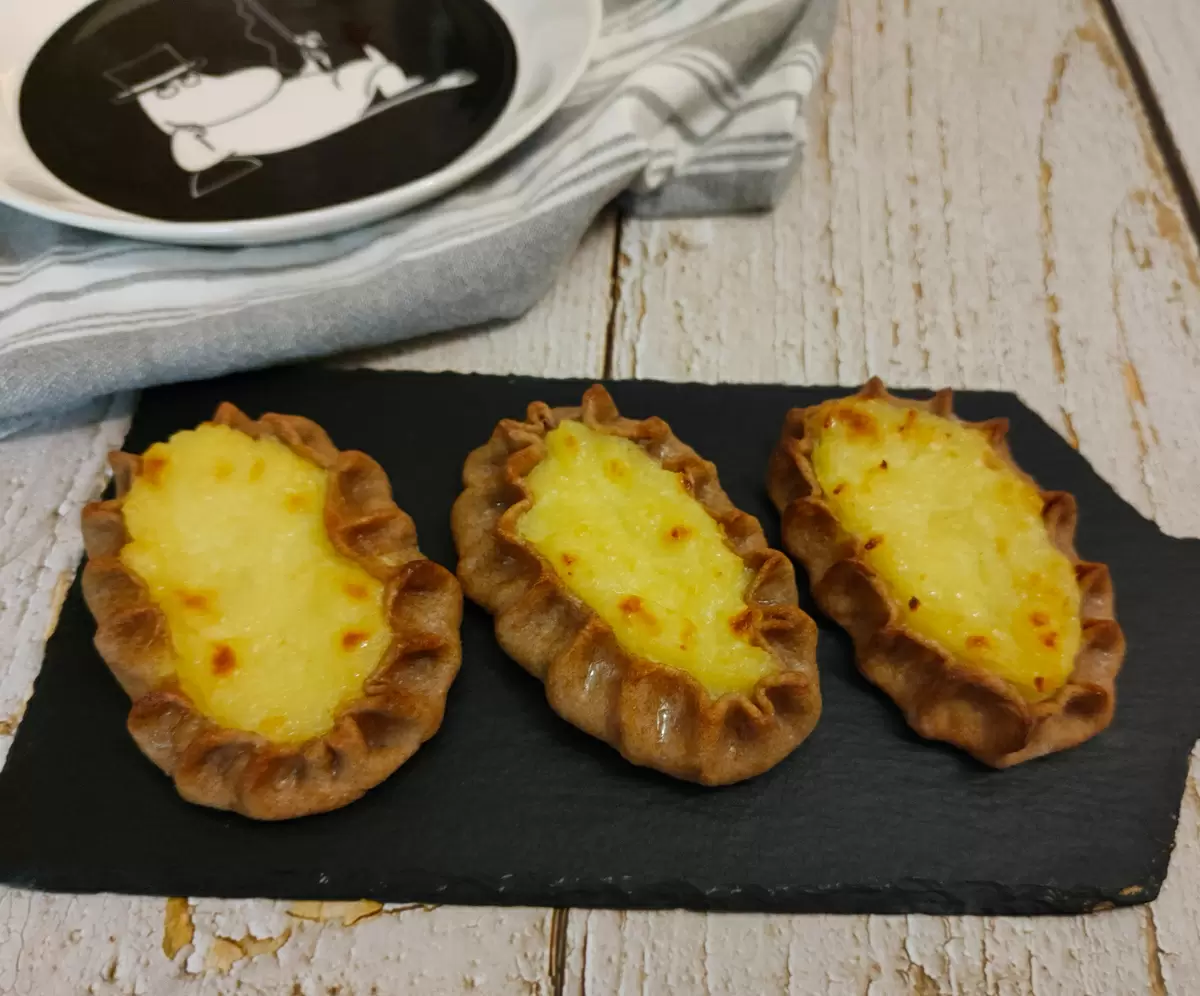 Финские калитки: простое и вкусное лакомство из ржаного теста