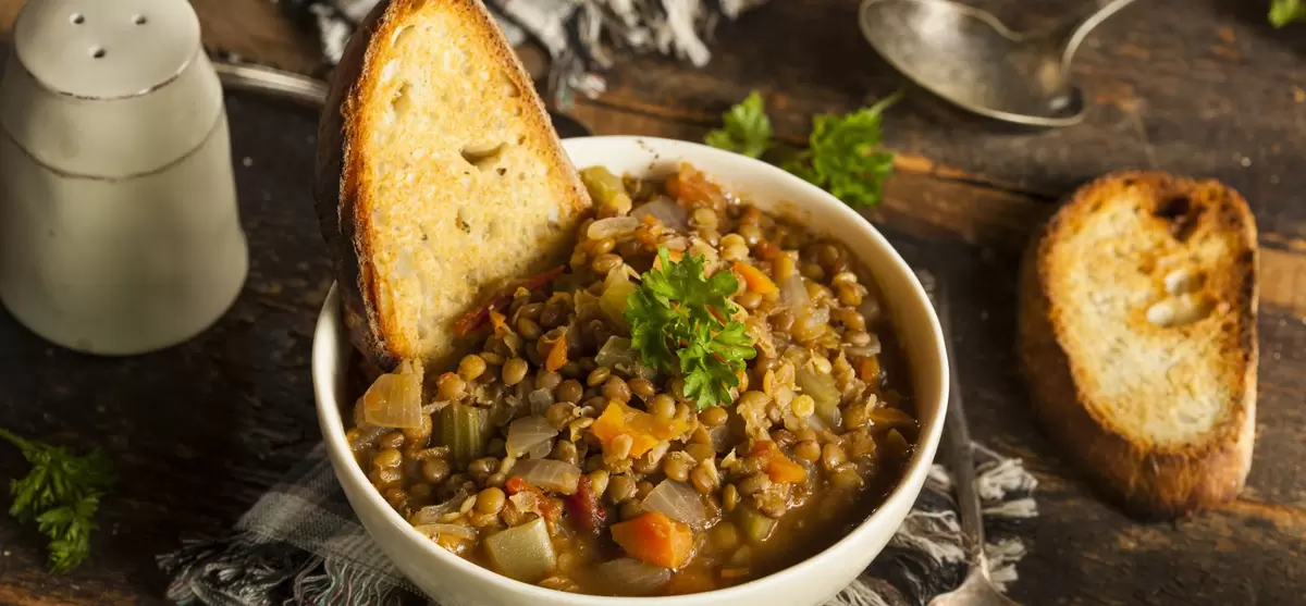 Чечевичный стью с зимними овощами