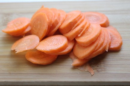 Кулинарные находки: быстрота и вкус простого паштета из куриной печени с шампиньонами