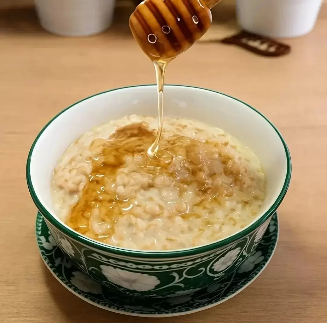 Невозможно устоять перед овсяной кашей на молоке