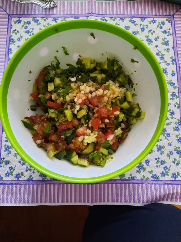 Табуле: Освежающий Вкус Востока на Вашем Столе