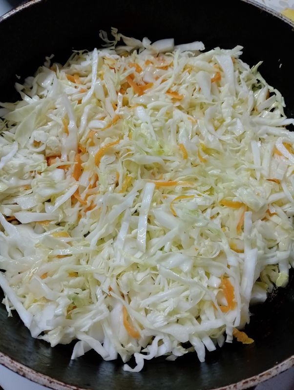 Пирожки с капустой: традиционный вкус в каждом укусе