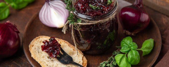 Погрузитесь в мир необычных вкусов с луково-яблочным вареньем
