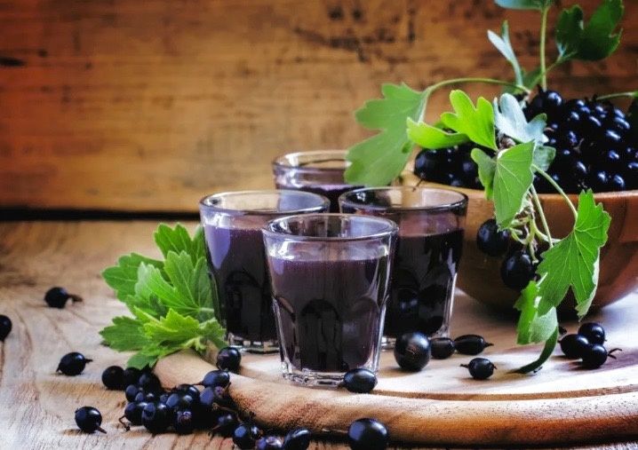Традиции смородинового праздника: Как приготовить вкусные блюда из черной смородины